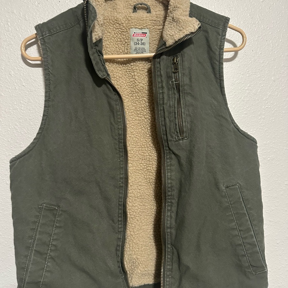 Dickies Olive Vest with Sherpa Lining